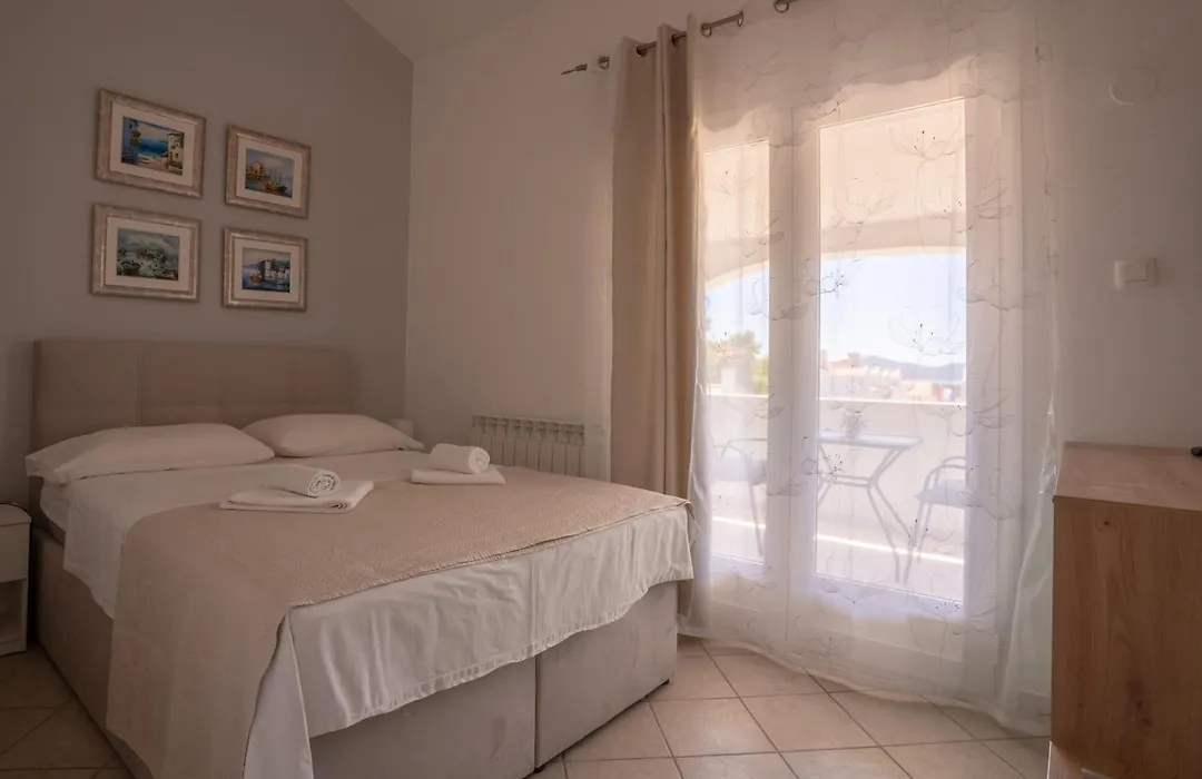 Apartments & Rooms Petra-1
