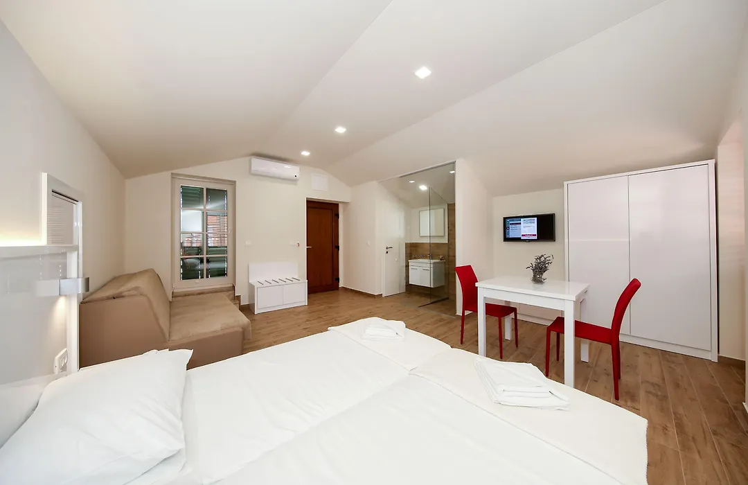 Idassa Atrium Rooms-1