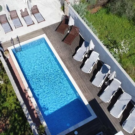 Guest House Dragic-2