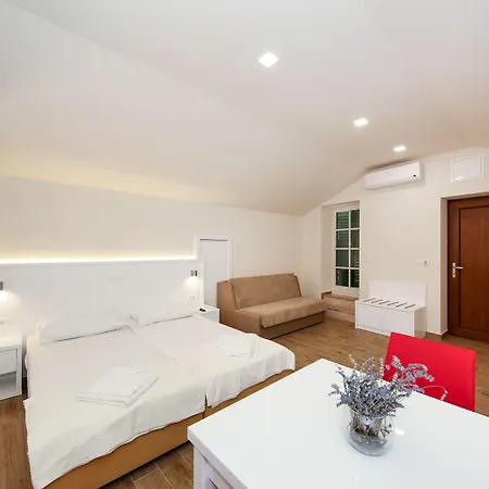 Idassa Atrium Rooms-2