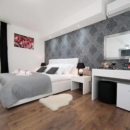 Zadar Luxury Rooms-2